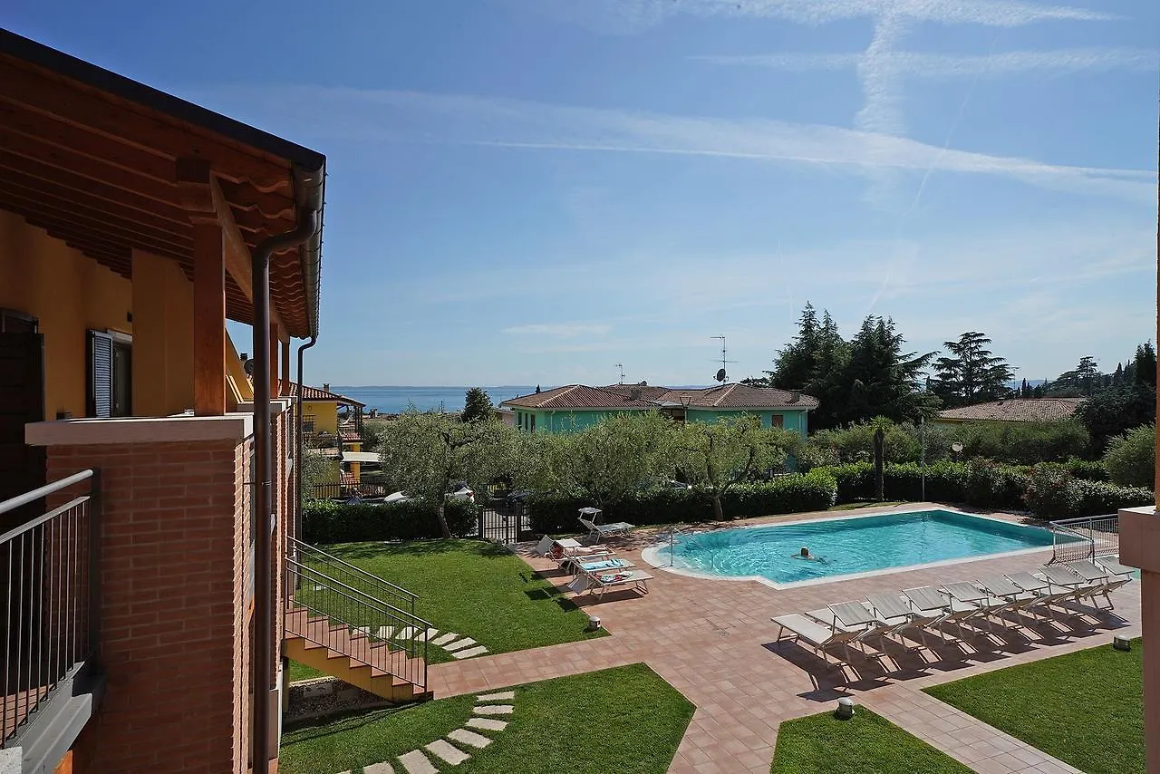 Apartment Appartamenti Corte Leonardo Garda  Italy